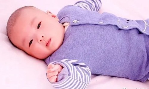 婴儿头部撞击急救妙招-婴儿头部被撞击怎么消肿专区_婴儿头部强烈撞击会怎么样专区_婴儿头部强烈撞击网