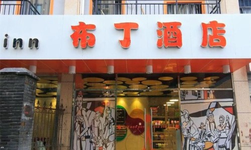 婴儿头部被撞击怎么消肿专区_婴儿头部强烈撞击会怎么样专区_婴儿头部强烈撞击网